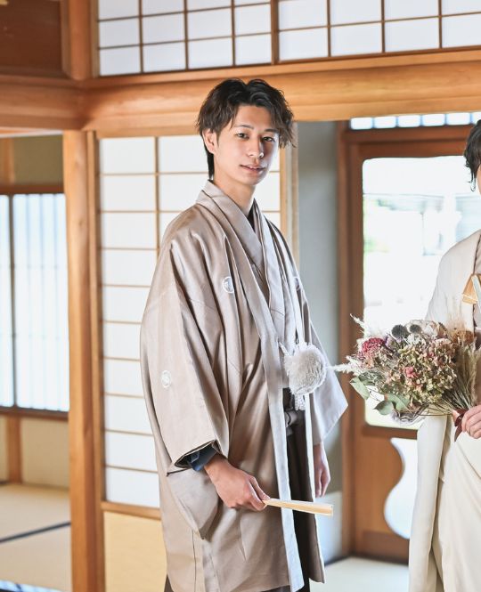 カフェオレ色の紋付