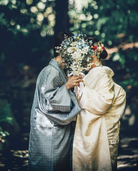 ブルーグレー色の紋付