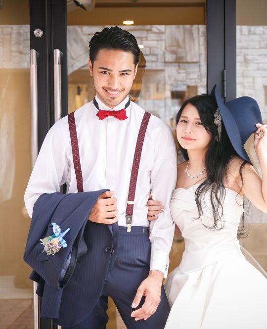 リッチネイビ－色のタキシード