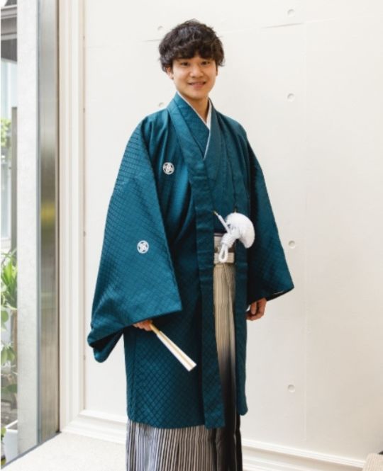 ブルーマーレ色の紋付