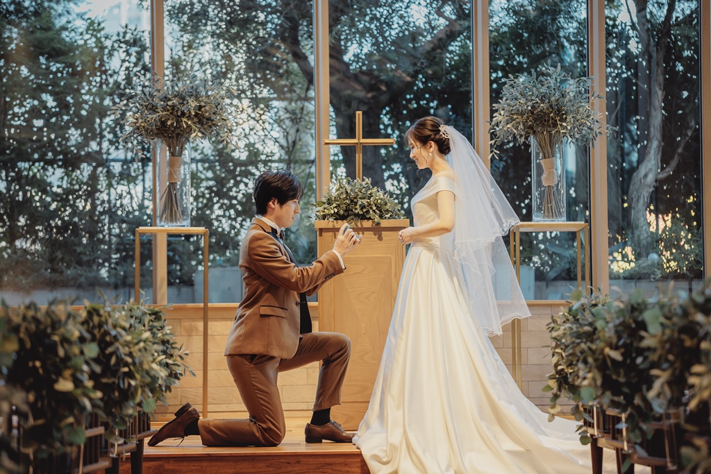 東京の人気チャペルでプロポーズ