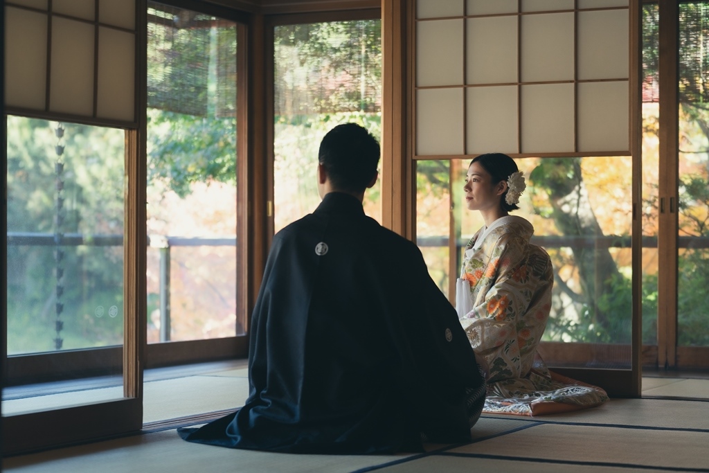 クールな大人花嫁の写真